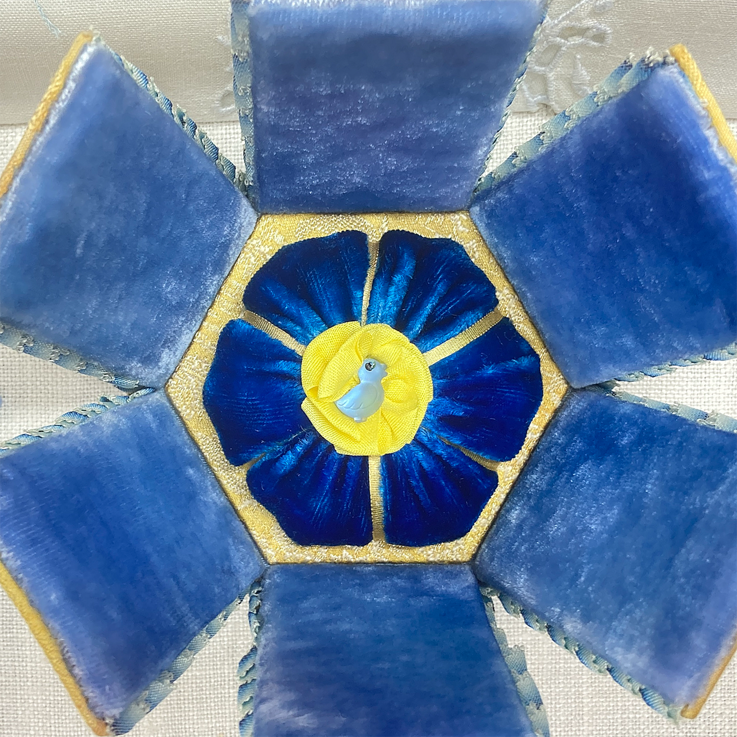 Golden Ocean Petite Hexagon Étui