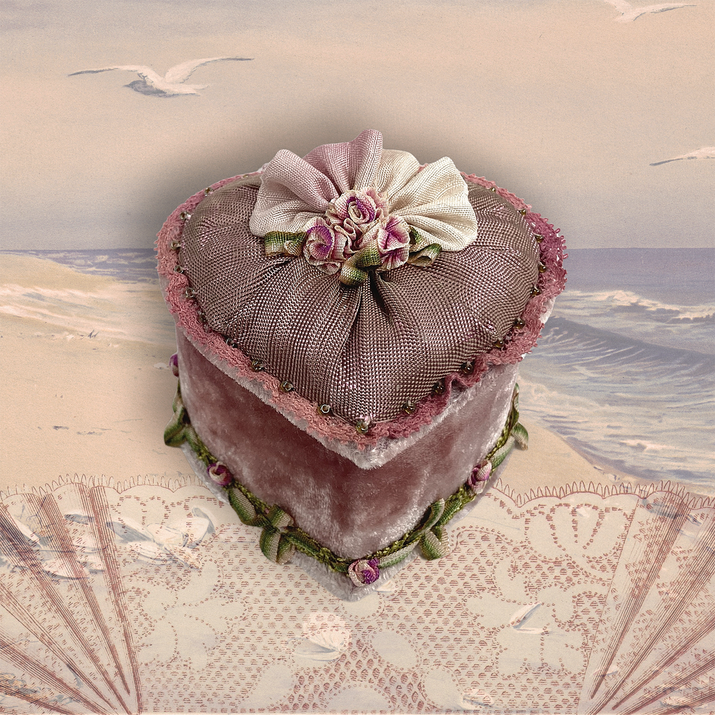Shimmering Rose Tiny Heart Treasure Box